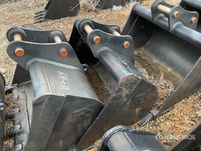 Prosource  36 in .28 cyd Digging Excavator Bucket - Fits Sany SY50 (Unused)