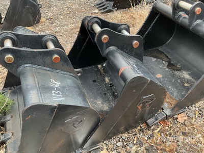 Prosource  36 in .28 cyd Digging Excavator Bucket - Fits Sany SY50 (Unused)