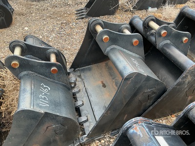 Prosource  36 in .28 cyd Digging Excavator Bucket - Fits Sany SY50 (Unused)