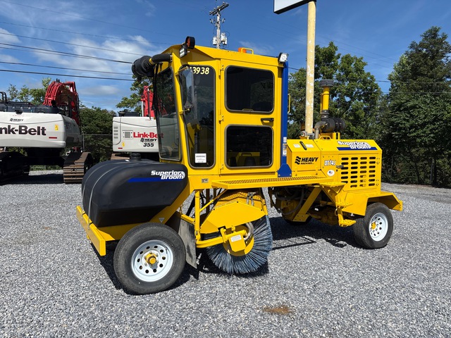 2014 Superior Broom DT74J Self-Propelled Broom
