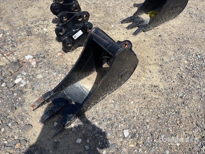 Sany 12 in Q/C Digging Excavator Bucket - Fits Sany SY50