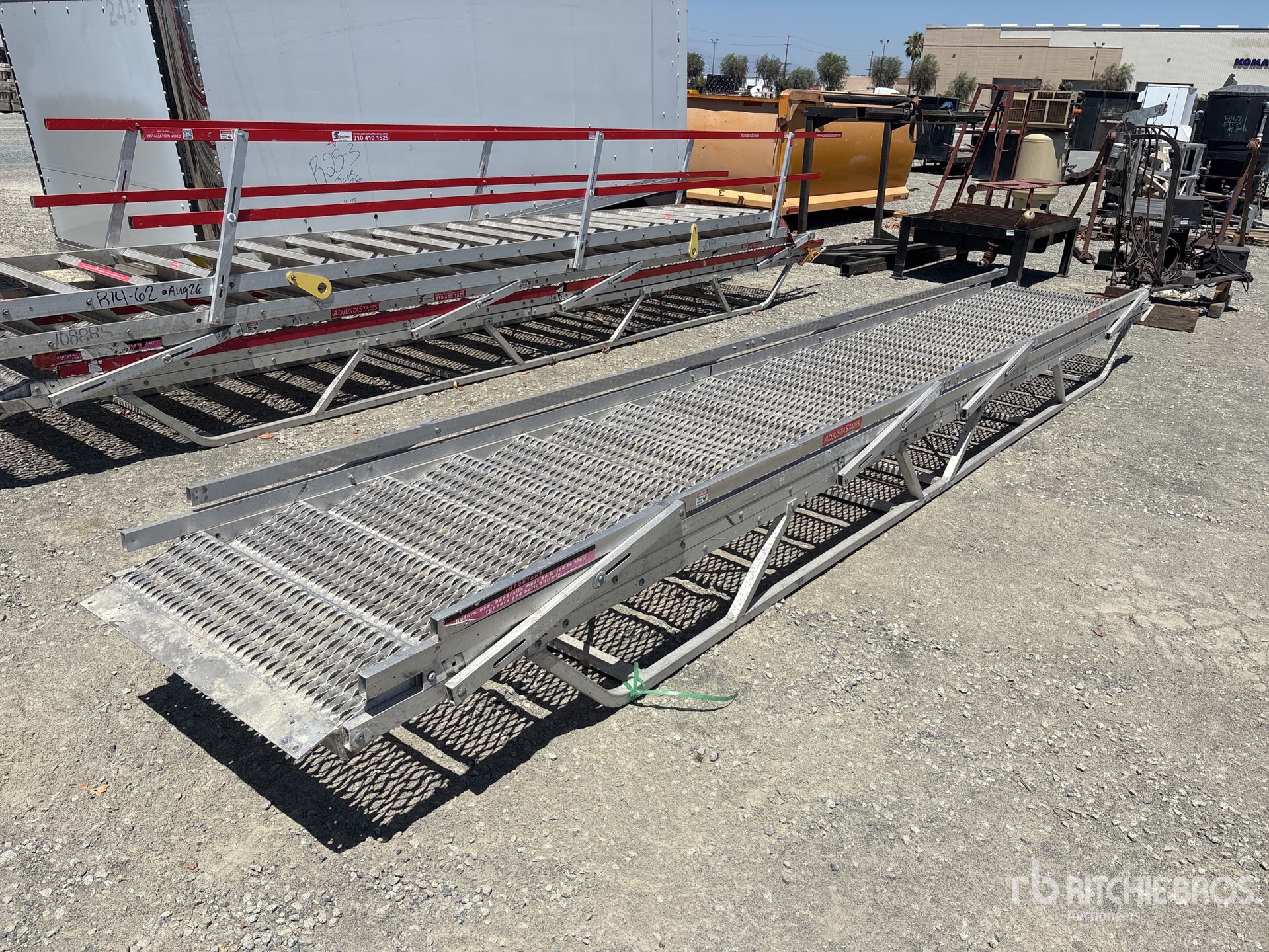 2019 Safesmart 15AS1836-OT Adjustastair 18-Step 15'x3'