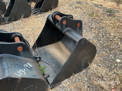 Prosource  36 in .37 cyd Digging Excavator Bucket - Fits Sany SY60 (Unused)