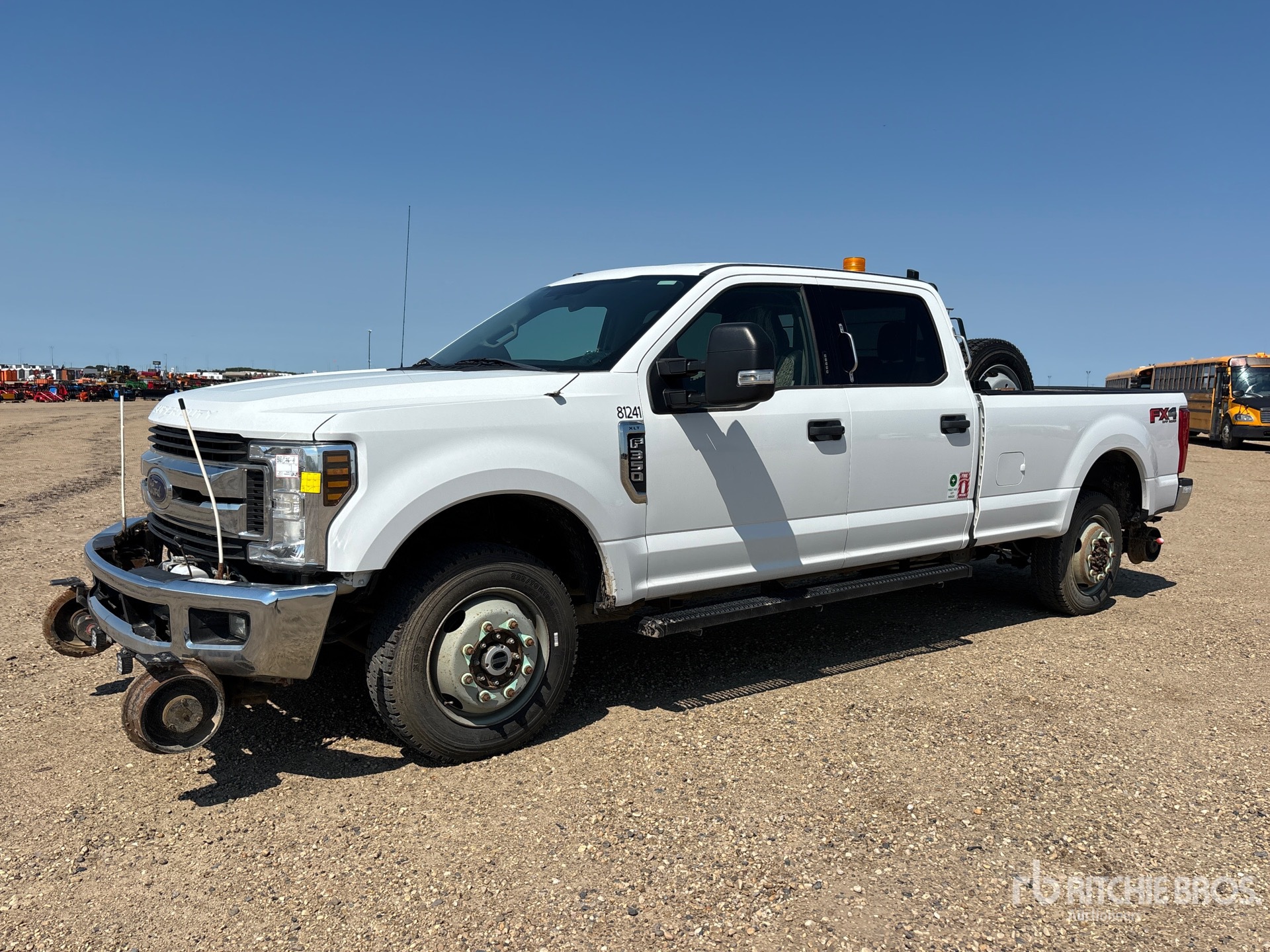 2018 Ford F-350 XLT 4x4 Crew Cab Hi Rail Pickup