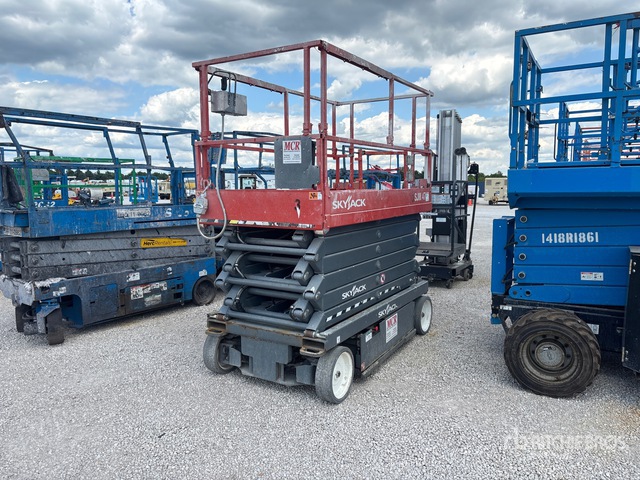 2019 Skyjack SJIII-4740 Electric Scissor Lift