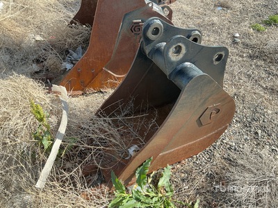 Prosource  24 in Digging Excavator Bucket - Fits Sany SY75/SY80