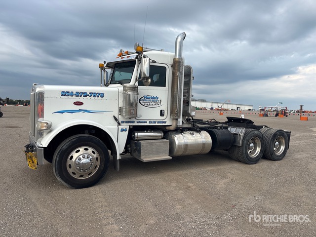 2015 Peterbilt 389 6x4 T/A Day Cab Truck Tractor