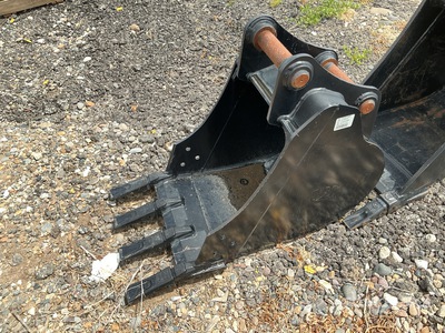 Cat 18 in .12 cyd Digging Excavator Bucket - Fits Sany SY50 (Unused)