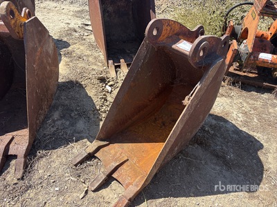 17 in Digging Excavator Bucket