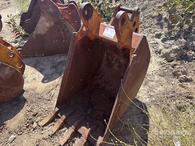 23 in Digging Excavator Bucket
