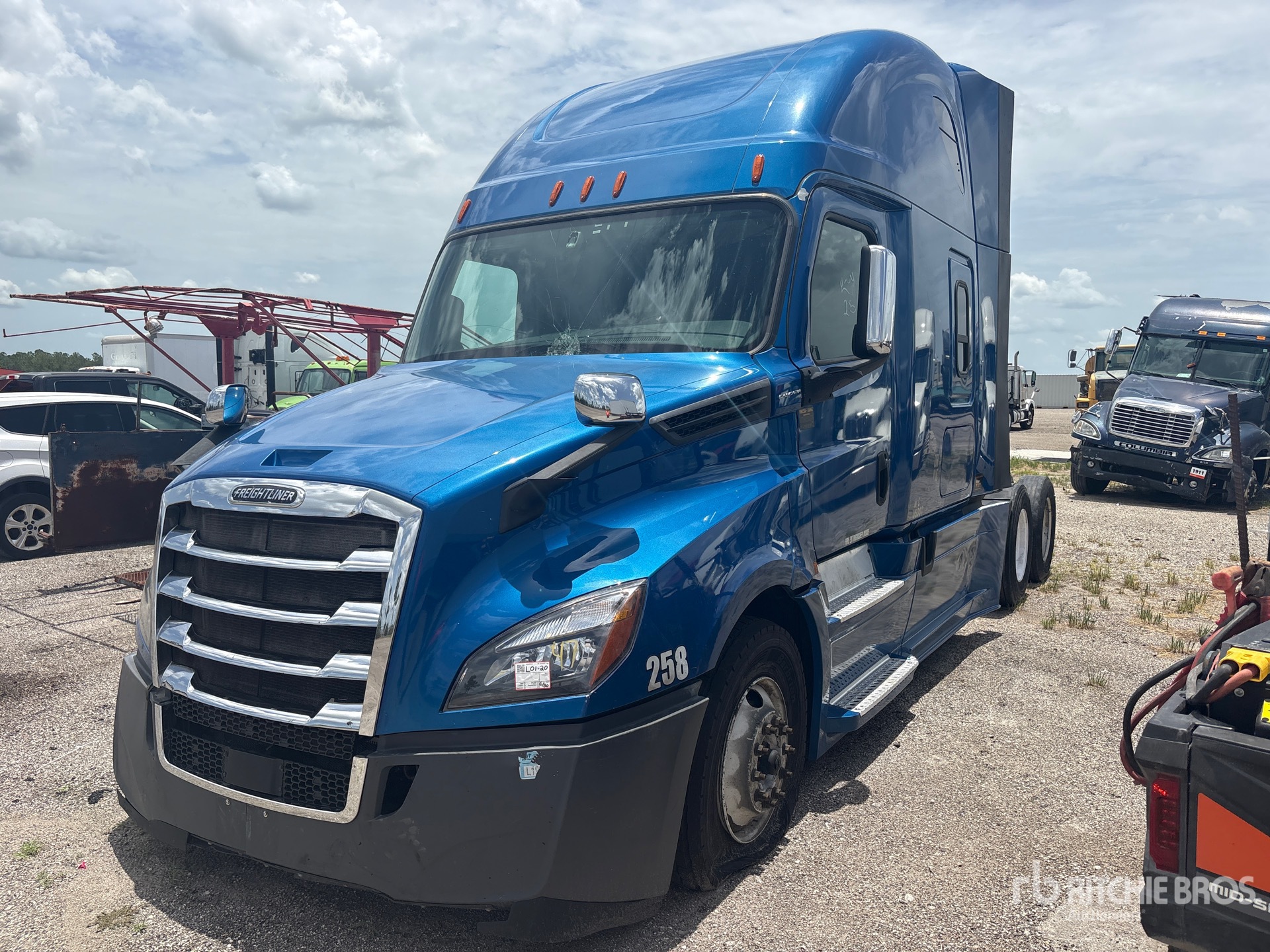 2020 Freightliner Cascadia 126 6x4 T/A Sleeper Truck Tractor (Inoperable)