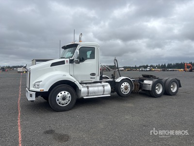 2023 Kenworth T880 8x4 Tri/A Day Cab Truck Tractor