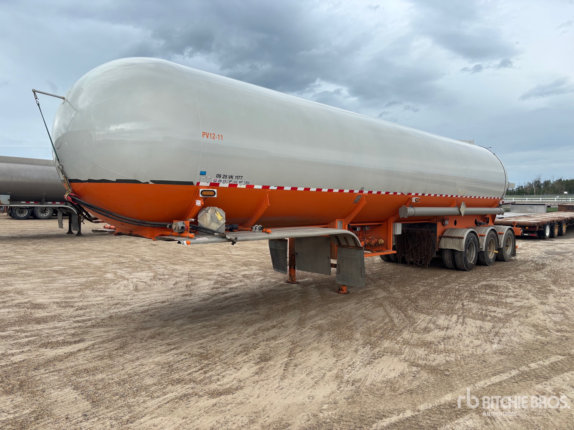 2018 Maxfield MC331 60598 L Tri/A Tanker Trailer
