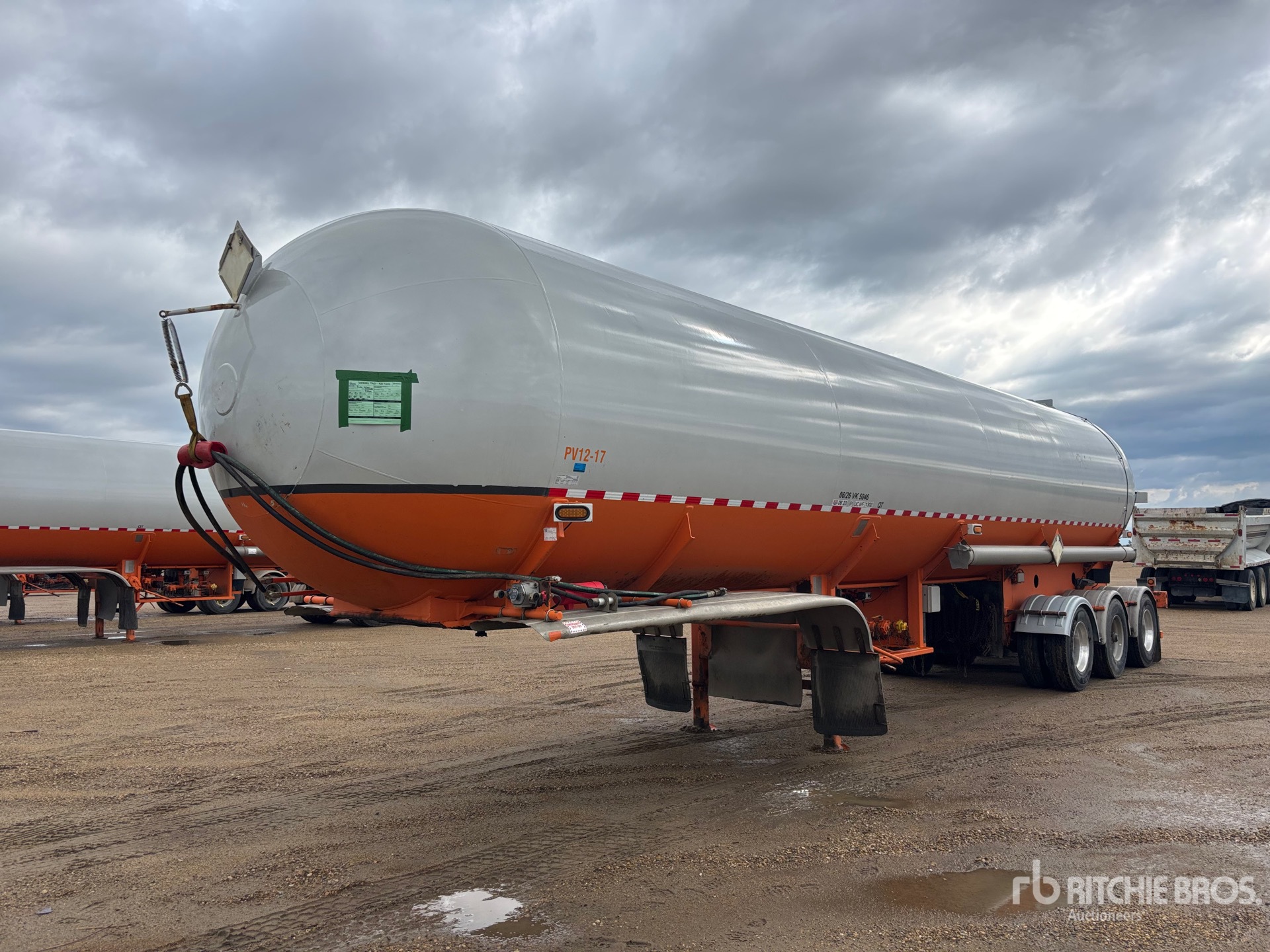 2019 Maxfield MC331 60898 L Tri/A Tanker Trailer