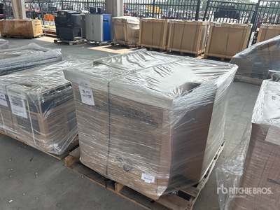 Quantity of (4) 30 in High Velocity 3 Speed Adjustable Tilt Head مروحة