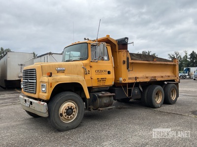 1992 Ford L8000 6x4 T/A Dump Truck