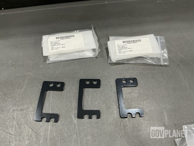 (50) Kalmar RT Center A366720100 Nut & Bolt Locking Plates