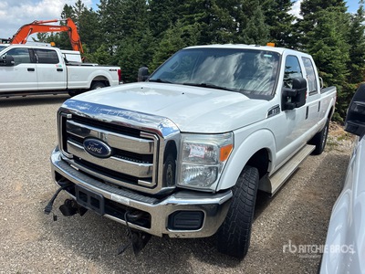 2016 Ford F-350 XLT 4x4 Crew Cab Pick Up