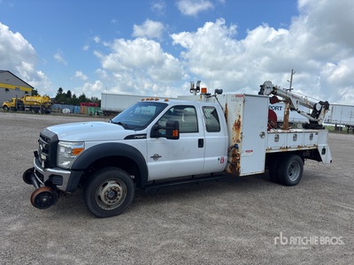 2016 Ford F-550 XL 4x4 Extended Cab Hi-Rail Camion de servicios
