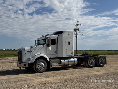 2013 Kenworth T800 6x4 Ciągnik siodłowy T/A z kabiną sypialną