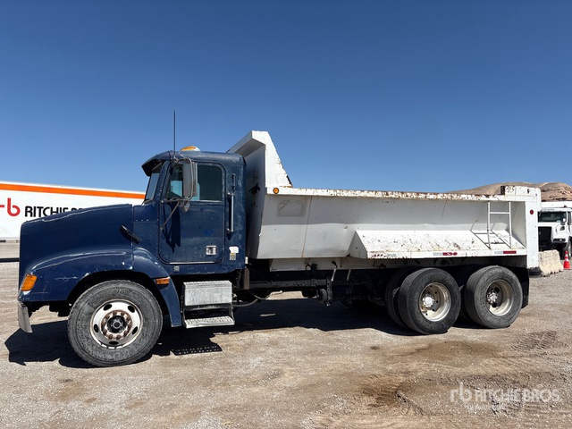 1996 Freightliner FLD 112 6x4 T/A Dump Truck