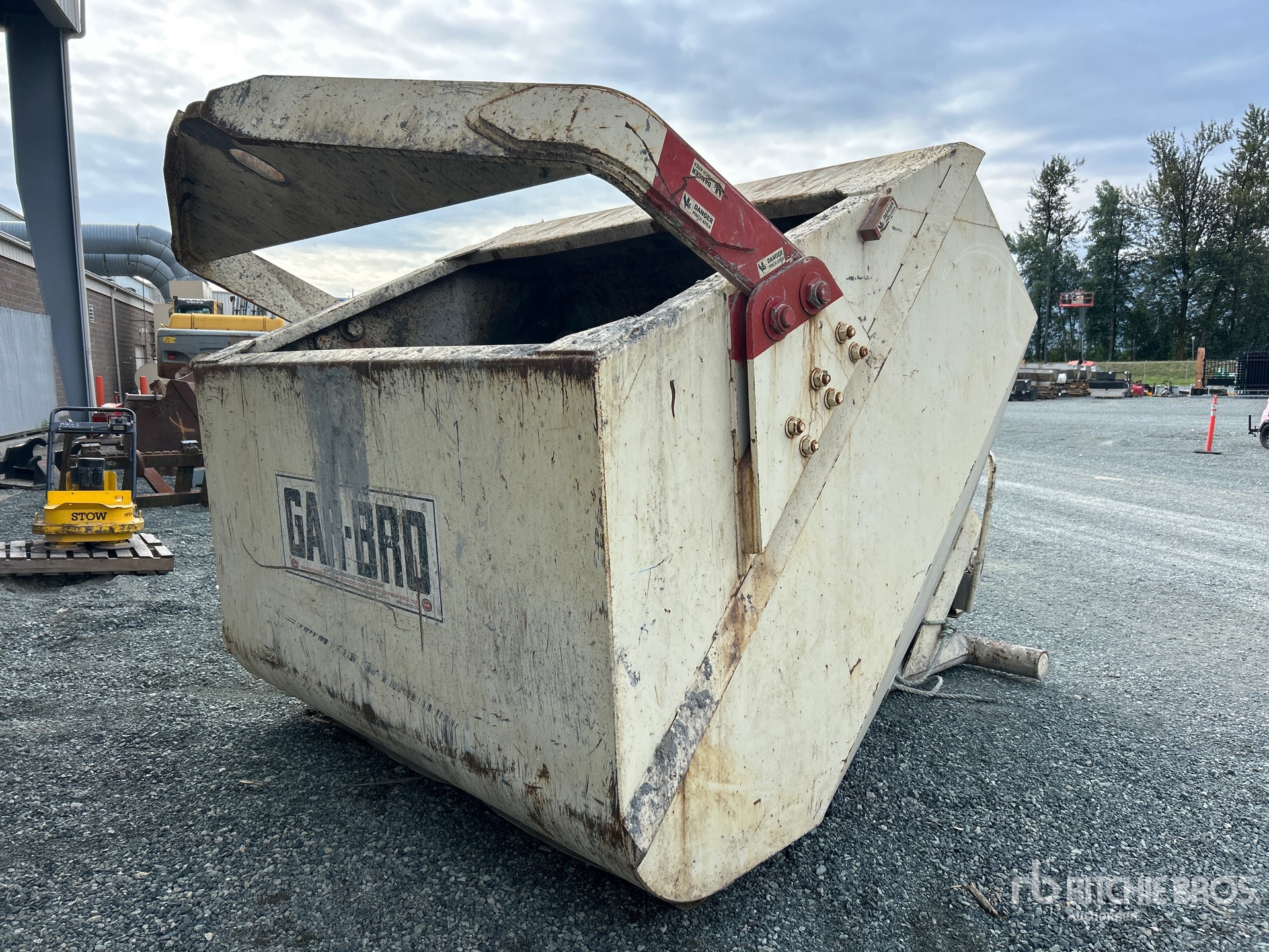 2021 Gar-Bro Lay Down Concrete Bucket