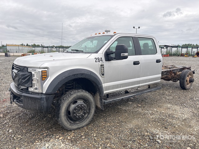 2018 Ford F-550 XL 4x4 Crew Cab Cab and Chassis