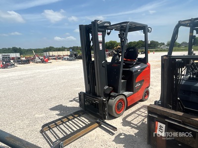 Linde E25C 3165 lb Montacargas Eléctrico