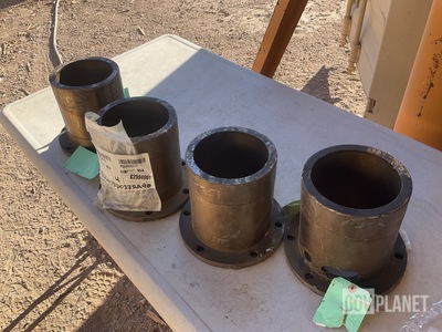 (4) Flanged Bushings