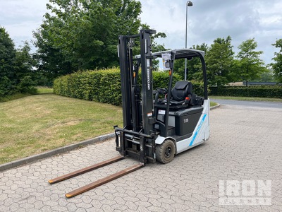 2021 UniCarriers AG2N1L16Q شاحنة رفع كهربائية