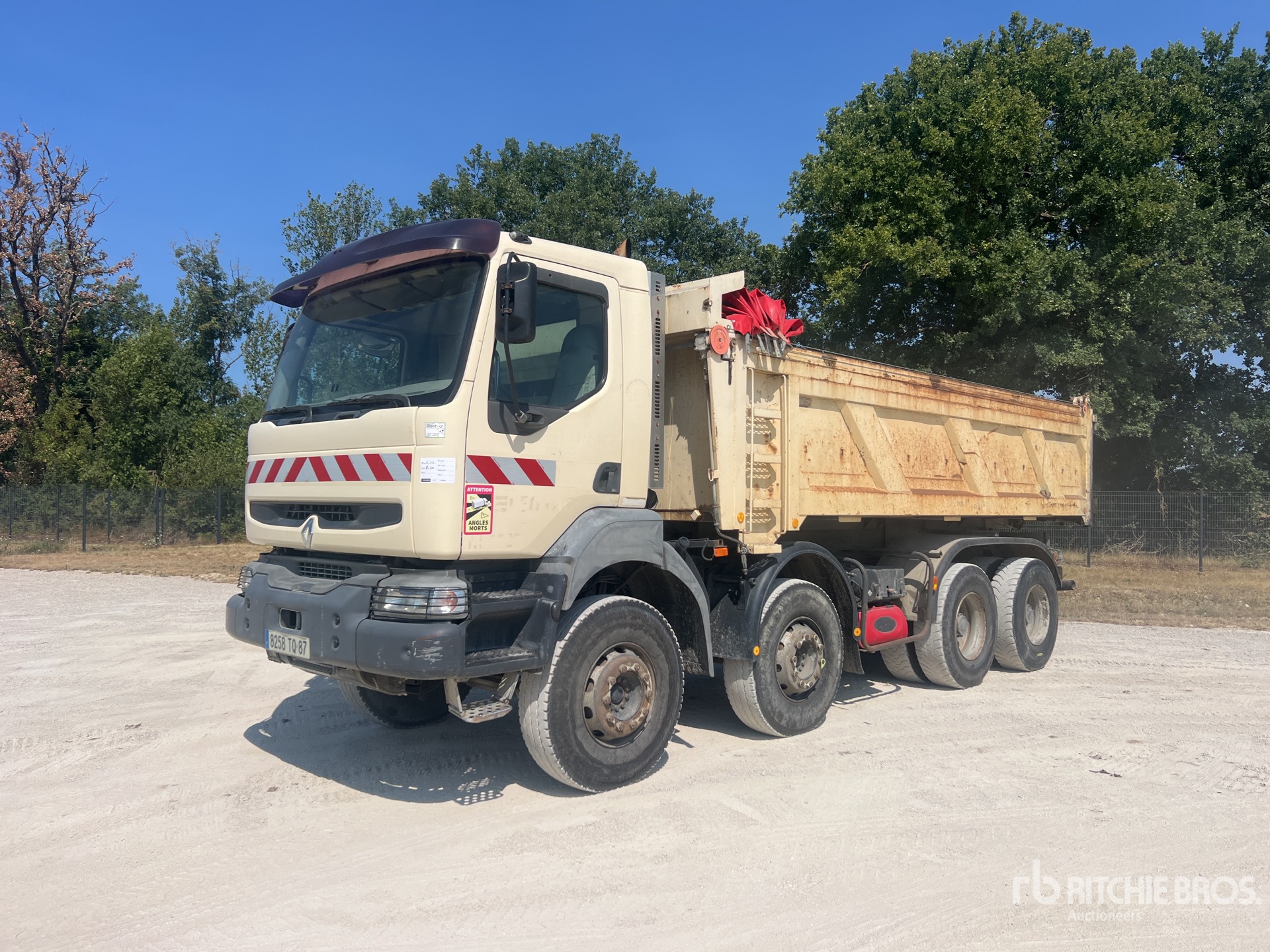 2009 Renault Trucks Kerax 420DCI 8x4 Camion Bi-Benne Tri/A Dump Truck
