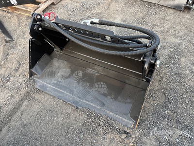 2026 GIYI GY-XKH39 39 in Multi-Purpose Mini Skid Steer 4 In 1 Bucket Kompaktladerschaufel (Unused)