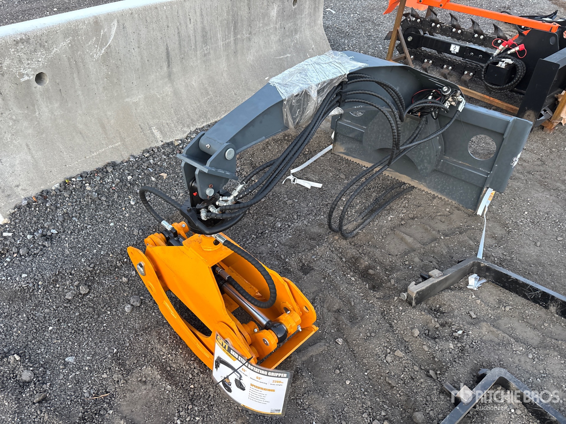 2026 GIYI GY-RG63 47 in 360°Rotating Skid Steer Grapple (Unused)