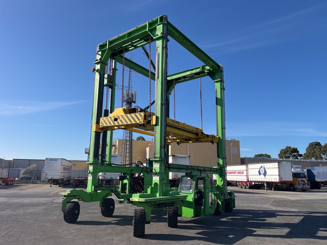 2015 Mobicon Systems MS-ECO-TF2-20/40 35000 kg Container Handler