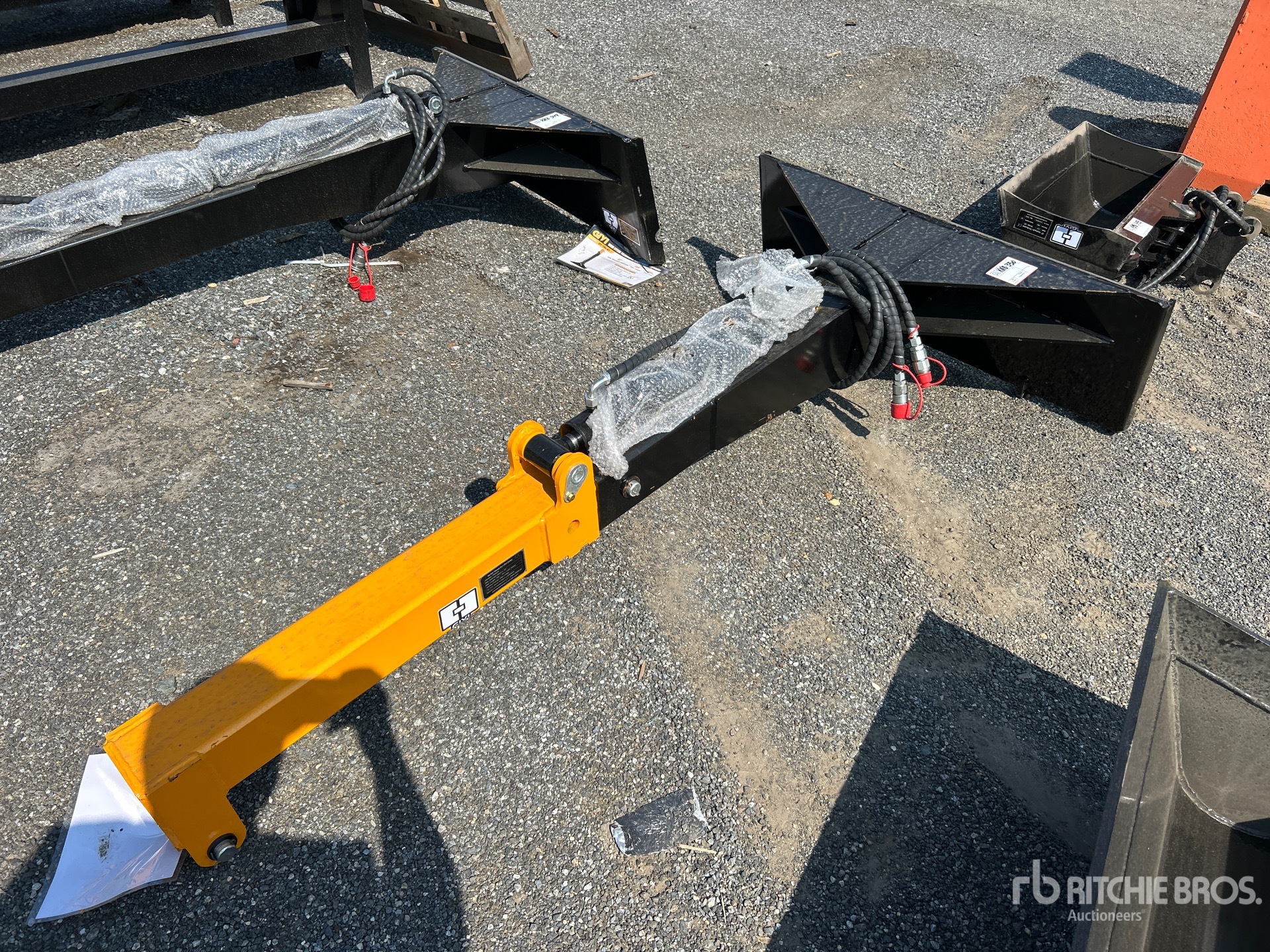 2026 GIYI GY-TBS20 108 in Skid Steer Telescopic Boom (Short Cylinder) (Unused)