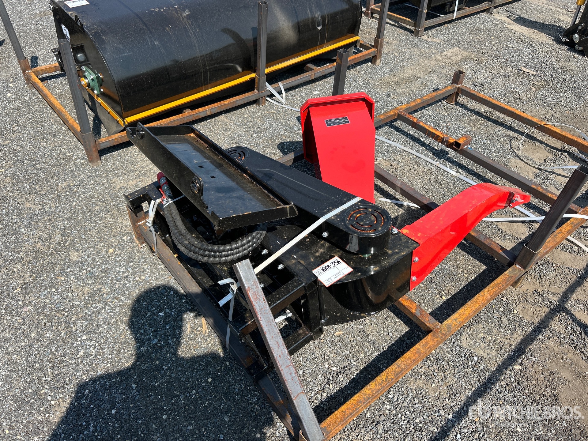 2026 GIYI GY-MWC53 28 in Mini Wood Chipper (Unused)