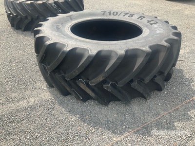 Quantity of (1) TL 175 D SFT 710/75R42 Tires