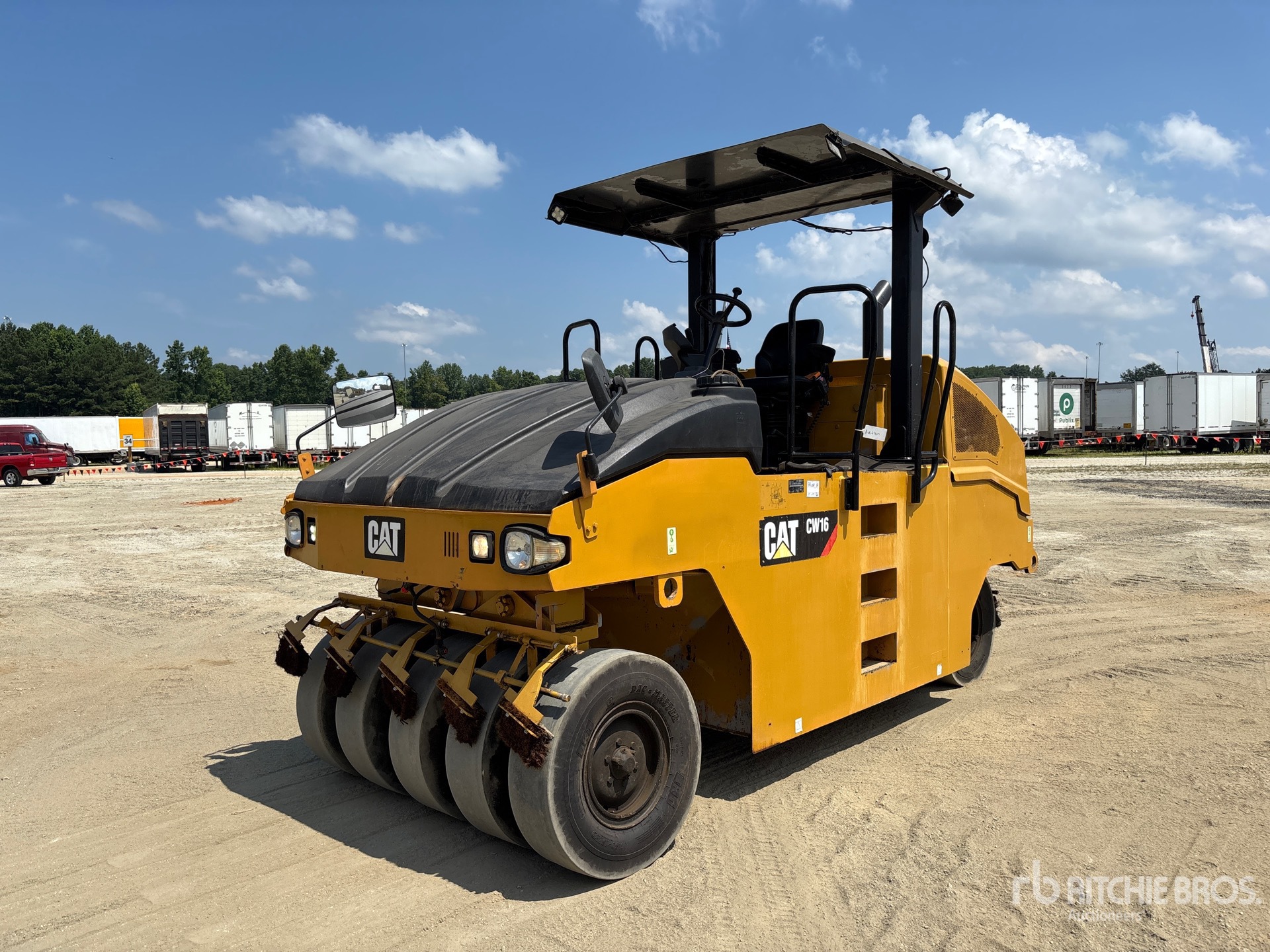 2019 Cat CW16 9 Wheel Pneumatic Roller