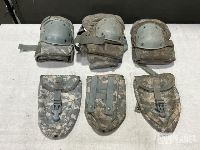 (209) Pairs of Knee Pads & (196) Entrenching Tool Carriers