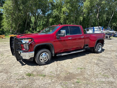 2022 Chevrolet Silverado 3500HD LTZ 4x4 Crew Cab Pickup