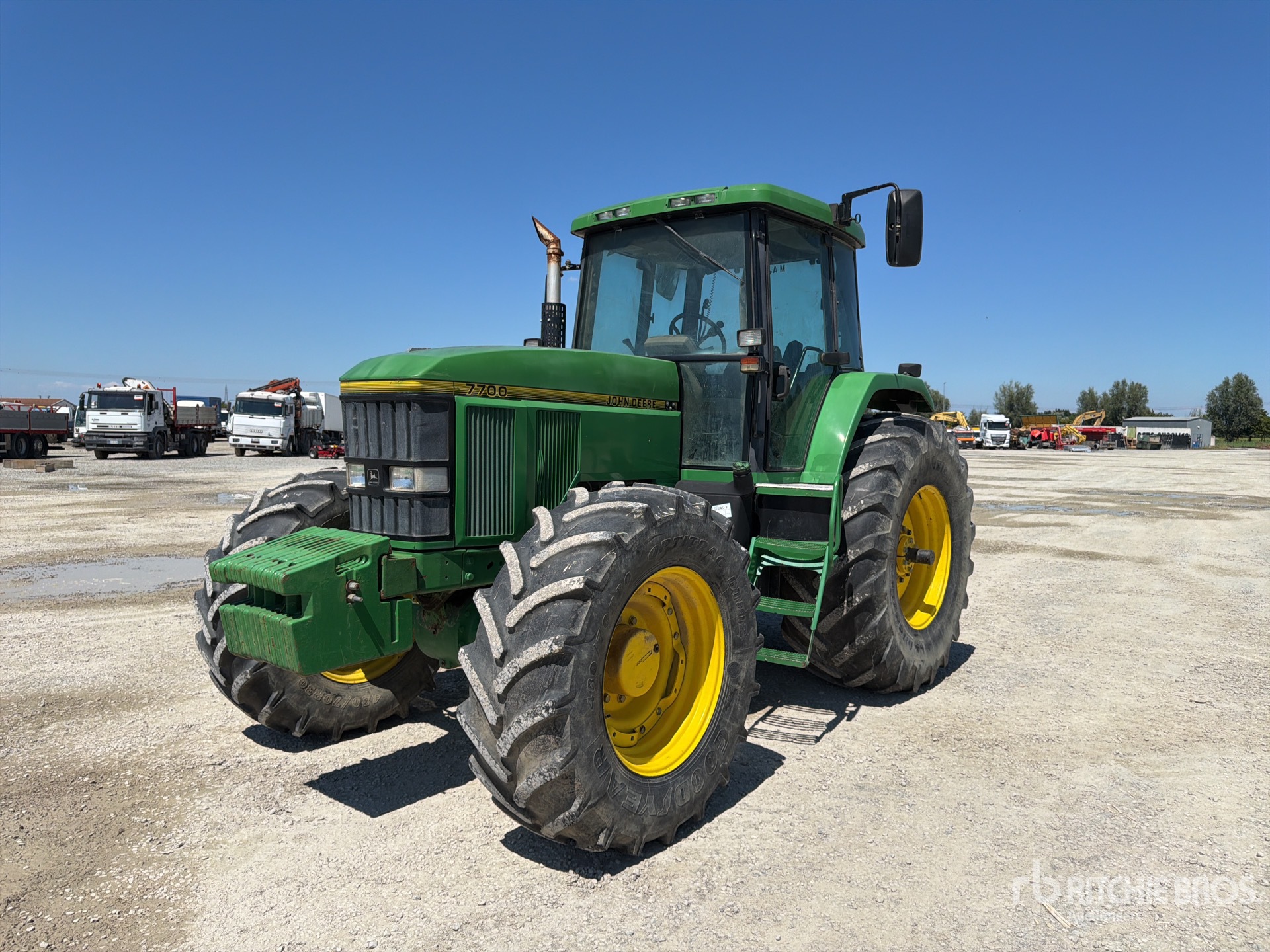 1993 John Deere 7700 4WD Tractor