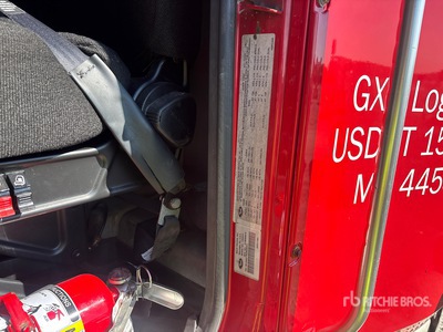 2016 Mack CXU613 Pinnacle 6x4 T/A Day Cab Truck Tractor