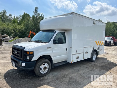 2011 Ford F-450 4x2 Van Truck