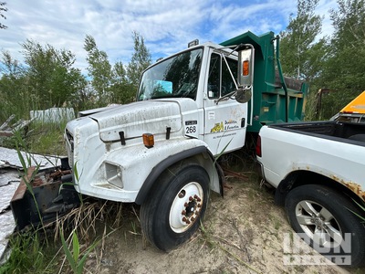 1999 Freightliner FL 80 4x2 S/A Camión dumper (Inoperable)