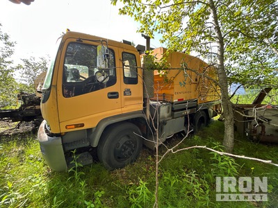 2003 GMC T7500 Camion barredora (Inoperable)