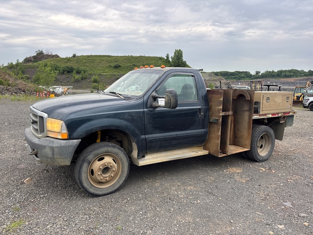 1999 Ford F-450 XL 4x2 Flatbed Truck