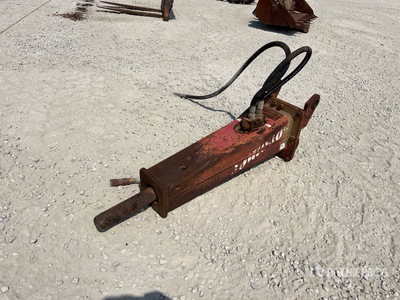 2005 Socomec DMS260 Hydraulic Breaker