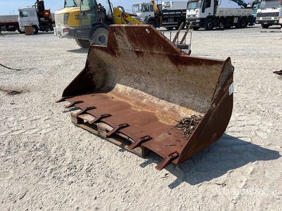 Merlo PS80.ZM2 دلو الرافعة التلسكوبية