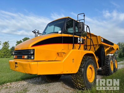 Cat 725 Articulated Dump Truck