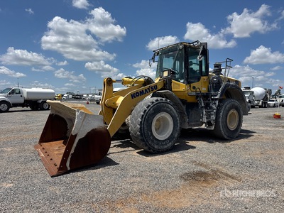 2020 Komatsu WA380-8 Wheel Loader